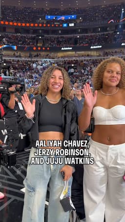 @WNBA: Whole lotta hoopers in the house 🤩

Aaliyah Chavez, Jerzy Robinson, and Juju Watkins are court side ...