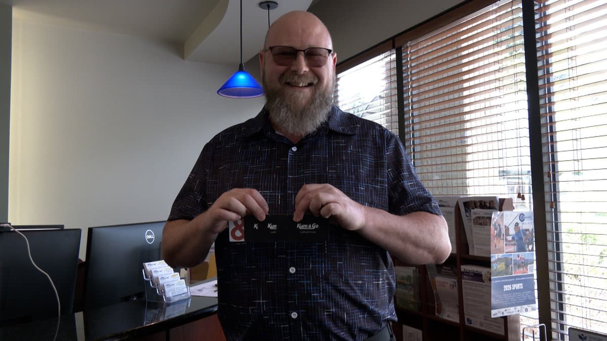 Absolutely Colorado: Michigan resident donates $2,500 in gas cards to Colorado Springs seniors
