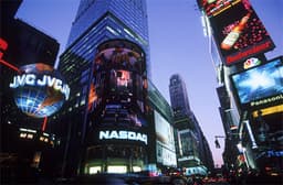 CoreWeave Inc. (CRWV): How Large Is the Funding Gap?