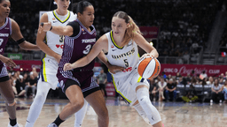 Paige Bueckers Joins Exclusive Club With 7x WNBA All-Star After 5th Straight 20-Point Game on 50% Shooting