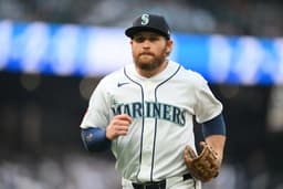 Mariners replace Brendan Donovan after freak accident in ...