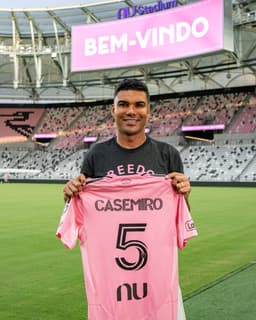 @InterMiamiCF: One look was never going to be enough. Welcome, @Casemiro. 🙌 https://t.co/Kqn7JXVOZd