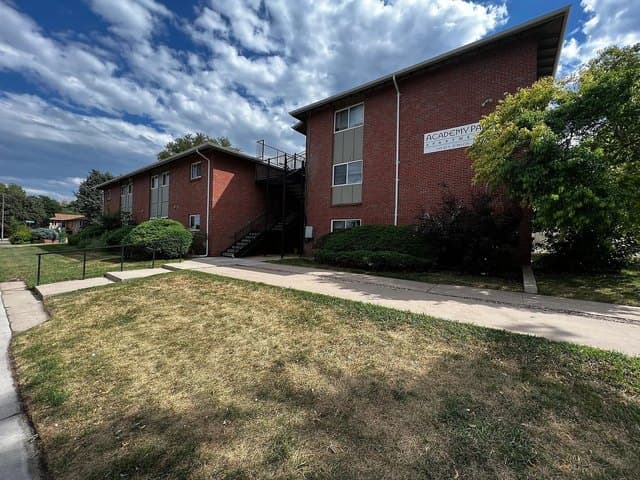 Academy Park - Fort Collins, CO Apartments