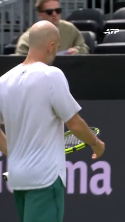 @atptour: Adrian the magician 🎩

@LibemaOpen | #LibemaOpen | @AdrianMannarino https://t.co/xVLPtfrWc3