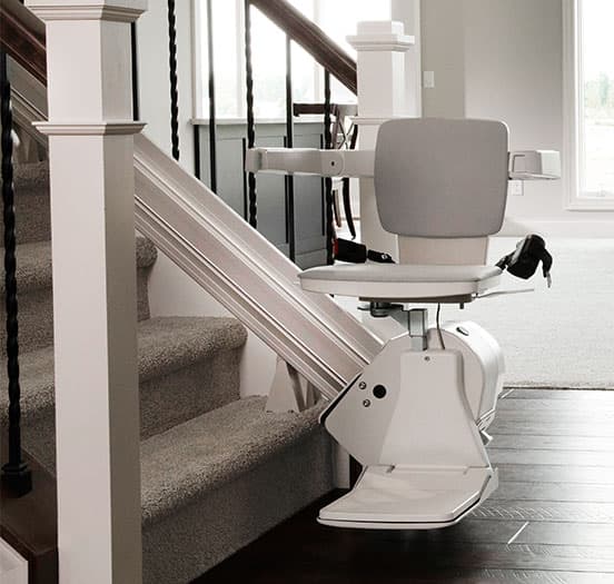 Elan Straight Indoor Stairlift 21 St. Lift Capacity (136 Kg)