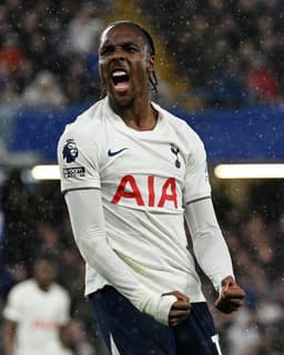 @premierleague: The three points are surely going to @SpursOfficial ⚪️

Mathys Tel pick out the bottom corner to mak...