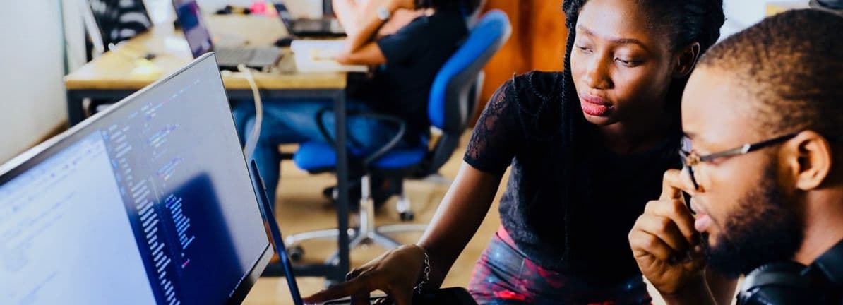 Assessing CoreWeave (CRWV) Valuation As Shares Trade Near Mixed Short Term Momentum - Simply Wall St News