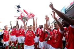 Trossard sends farewell message to Arsenal fans