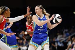 “Cuore Gigante”: Paige Bueckers Offers Response To Wings ...