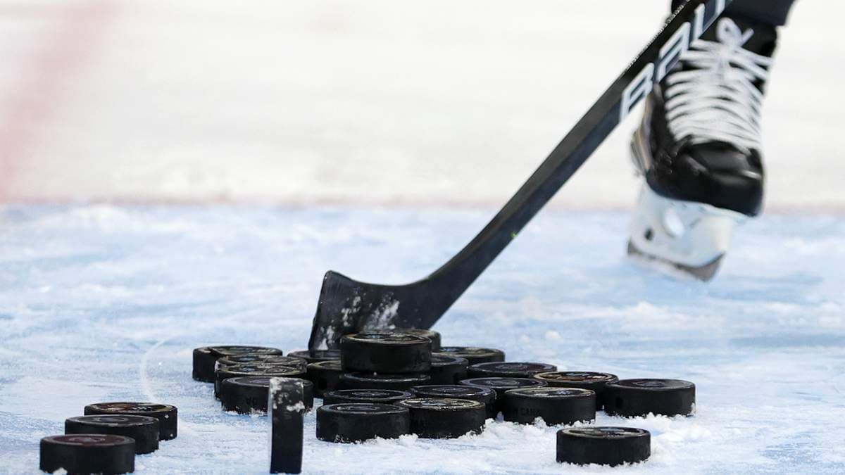 Stars vs. Blackhawks Time, TV & Live Stream – 10/17/2026