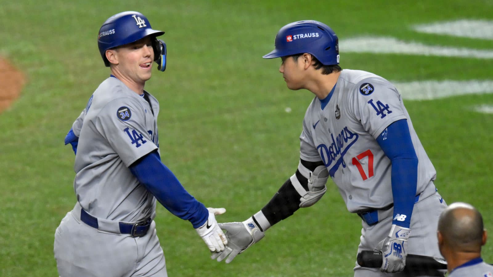 Dodgers rumors: Shohei Ohtani, Will Smith injuries won't ...