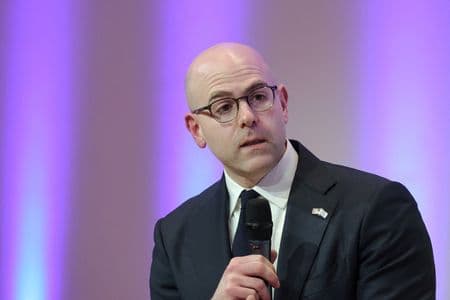 Fed Official Calls for Four Interest Rate Cuts Despite January Job Growth - Fine Day Radio