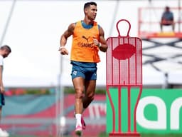 Cristiano Ronaldo and Portugal arrive in Toronto to face ...