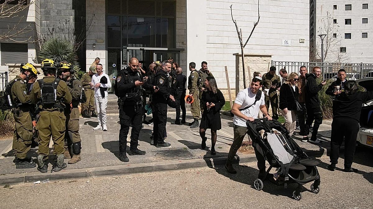 Live - Iran has launched air strikes on targets in all countries in the Gulf except Oman | Euronews