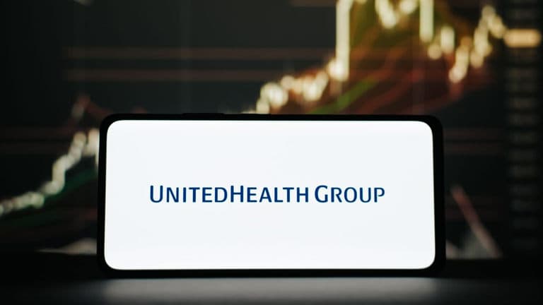 Earnings momentum: Q3 FY25 beat/FY25 guide $16.25 up/Q1 FY26 recap strong beat/raised FY26 guide/$2B buyback/CEO proxy/MCR 83.9%/Alegeus/Erste/Motley Fool bull/sector Q1 recovery Q2 test