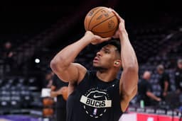 Giannis Antetokounmpo has all the leverage in NBA trade talks