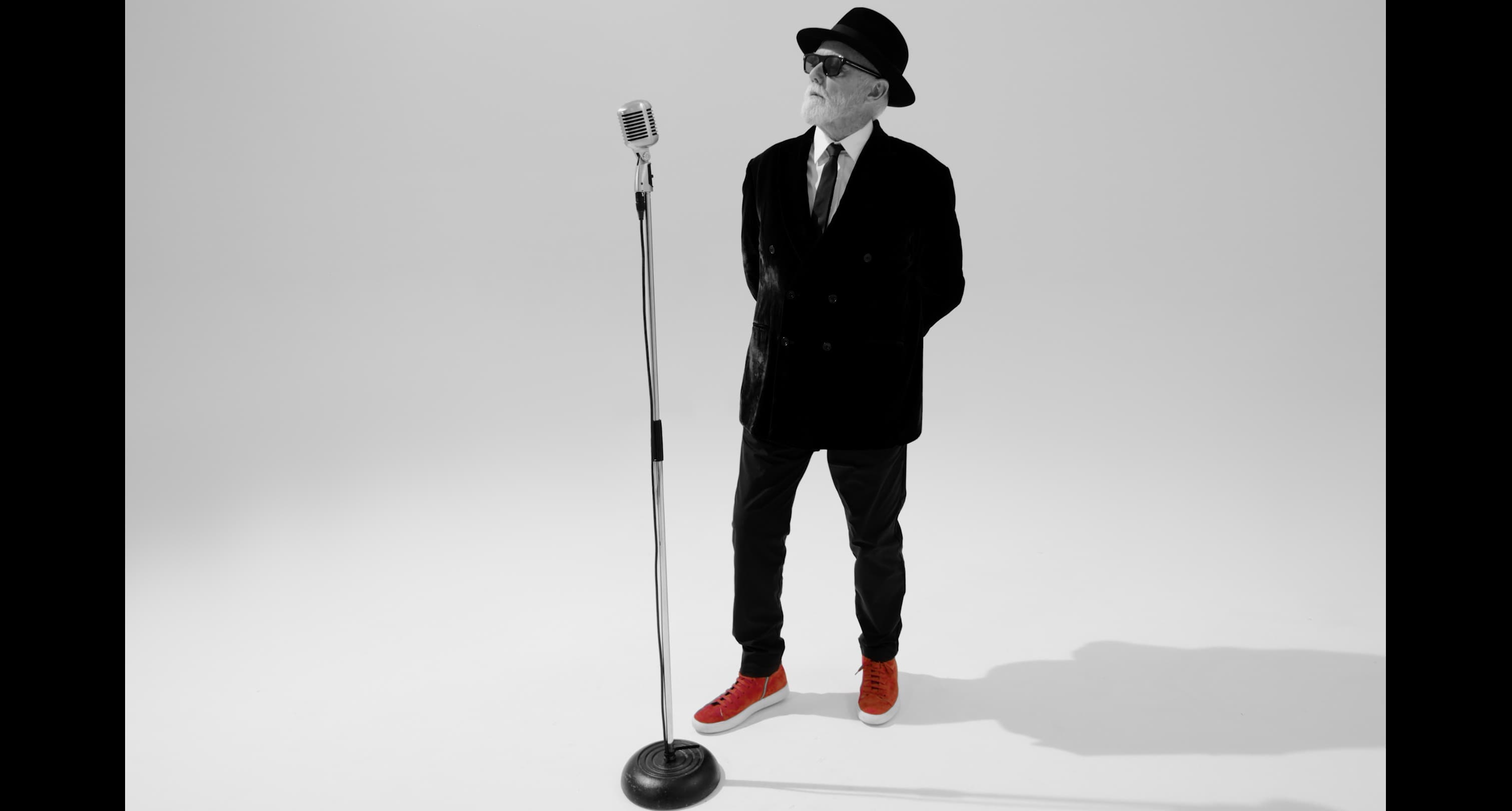 QUEEN's ROGER TAYLOR Releases New Single "I See ...