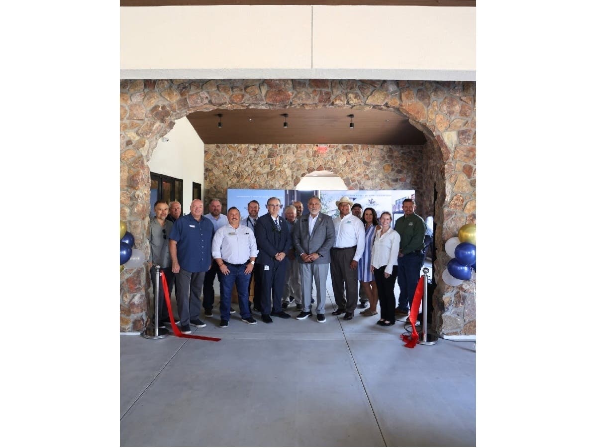 Santa Rosa Academy In Menifee Unveils New State-Of- ...