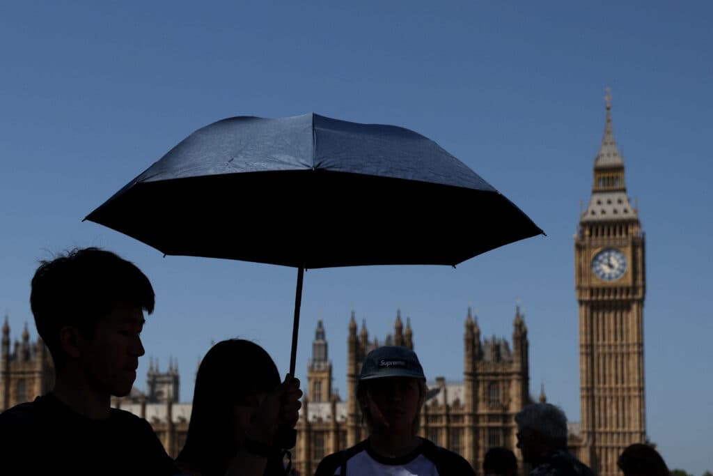 An Unusually Early Heat Wave Breaks Temperature Records Across Western Europe