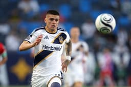 Galaxy move Gabriel Pec for reported club-record $12 ...