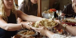 Holiday Food Safety Precautions