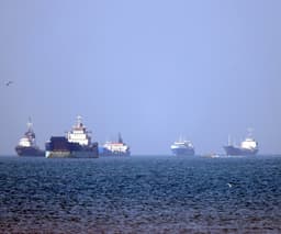 Iran Claims US Draft Deal Would Reopen Hormuz, End Naval Blockade