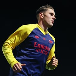 @Arsenal: ▶️ Full steam ahead in Fleetwood...

COME ON YOU GUNNERS!!

🔴 0-0 🔵 (1) https://t.co/qN736YJlKK