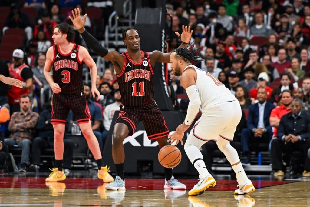 Jalen Brunson pours in 38 points as Knicks outlast Bulls
