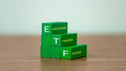 Fidelity's FBTC Leads $222 Million Bitcoin ETF Rebound ...
