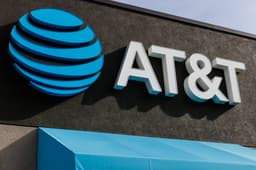 AT&T bets its fiber and 600 MHz on agentic AI traffic