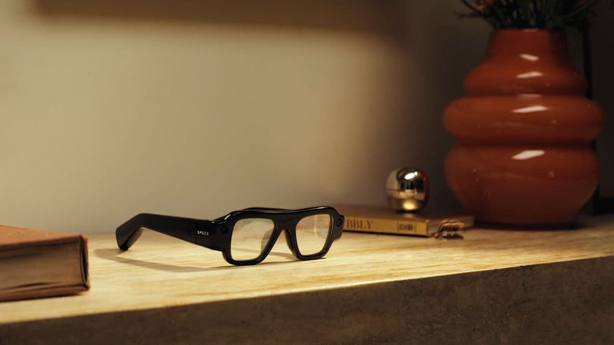 People are missing the point of Snap's $2,195 Specs AR glasses
