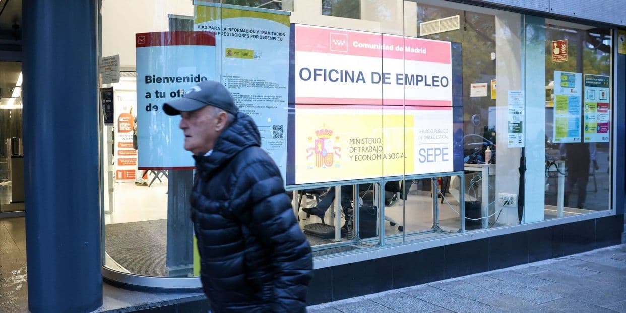 Los parados con prestación, eximidos de tener que declarar