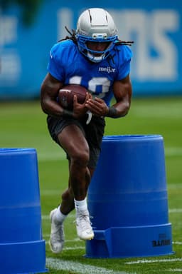 @RapSheet: #Lions RB Isiah Pacheco had surgery to remove a body that was pressing on a nerve in his back, sourc...
