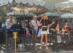 Makers Market charms Santana Row visitors with music ...