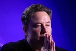 Tech stocks today: Tesla leads 'Magnificent 7' stocks lower, AI industry leaks highlight cybersecurity risks
