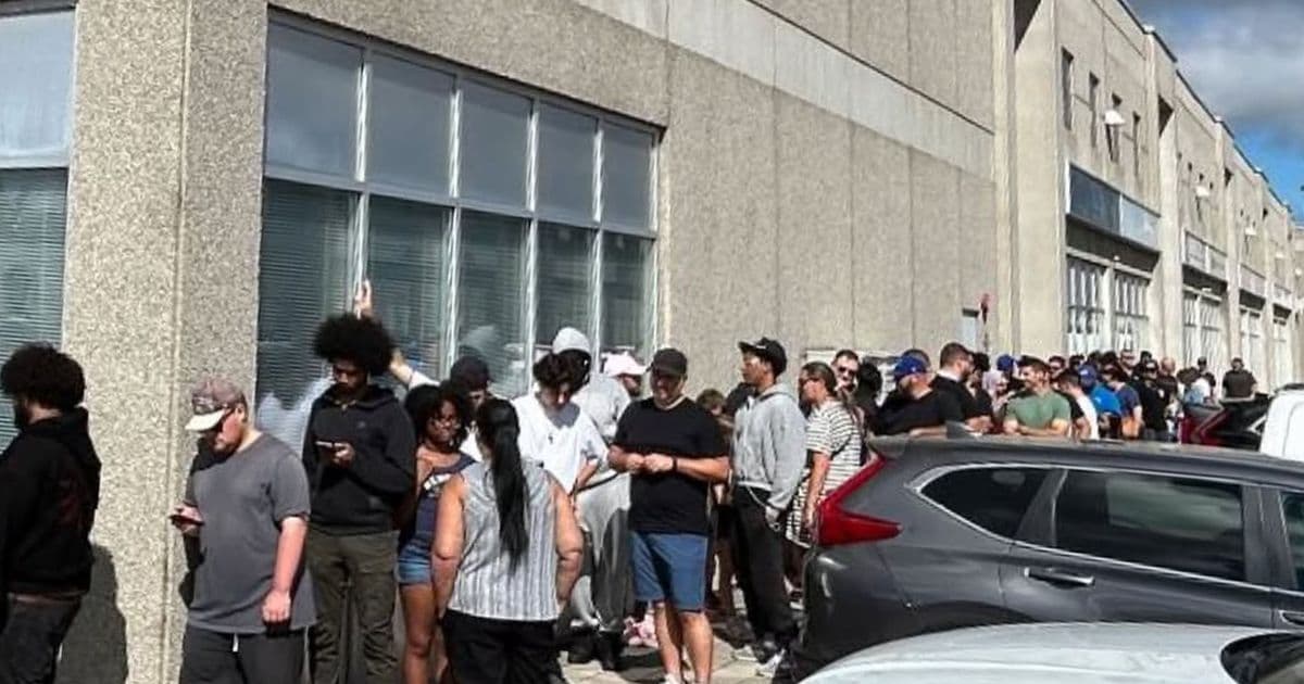 Hundreds lined up in Ontario this weekend to try a viral new sandwich