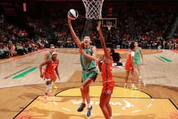 Liberty extend winning streak to five after beating Sun, 89-80