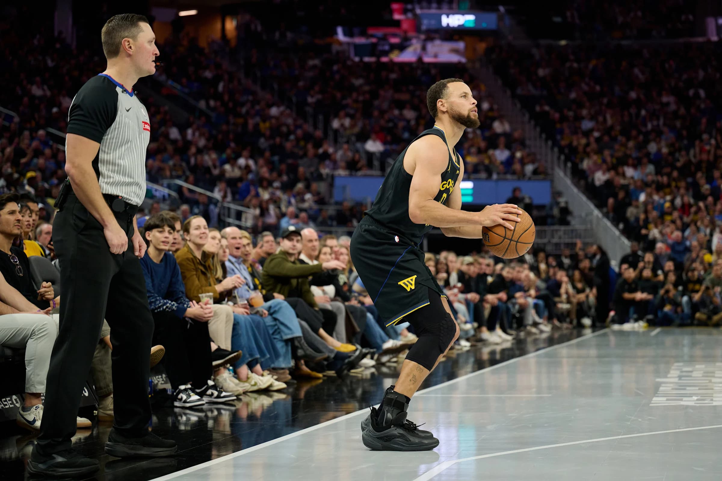 Steph Curry Signs Li-Ning Shoe Deal After Leaving Under Armour
