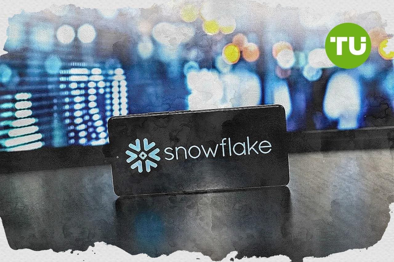 Selling pressure pushes Snowflake lower in today trading