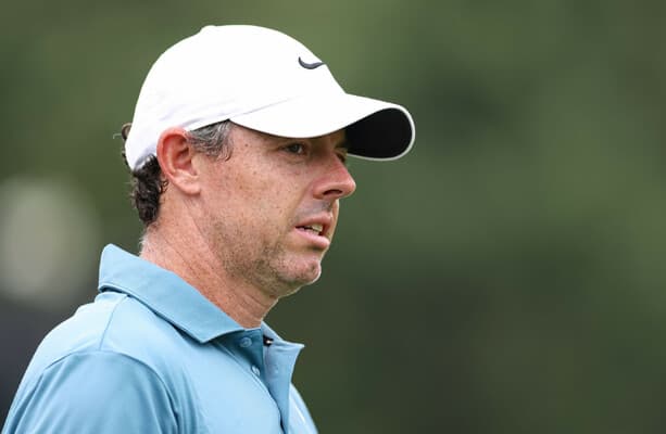 Rory McIlroy 6 shots off lead at Tour Championship