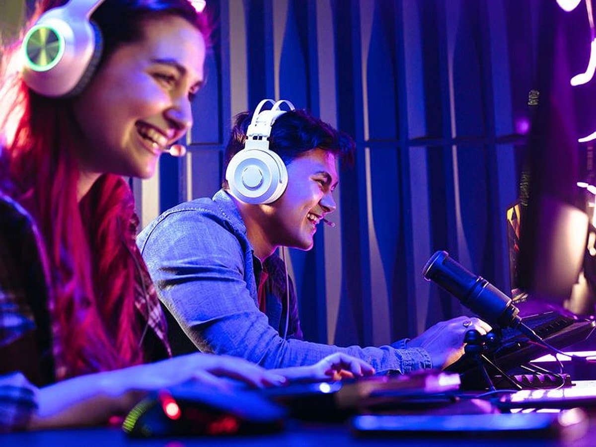 5 top gaming deals to claim right now, UAE 2026: Meta Quest 3 to Nintendo Switch 2 Console Bundle