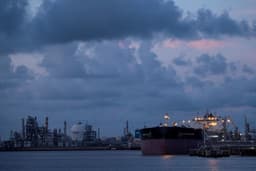 Brent crude eyes 60% March surge as Trump considers ending military campaign