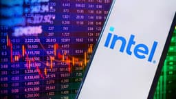 Intel Stock Forecast: Is $50 Support the Floor for INTC?