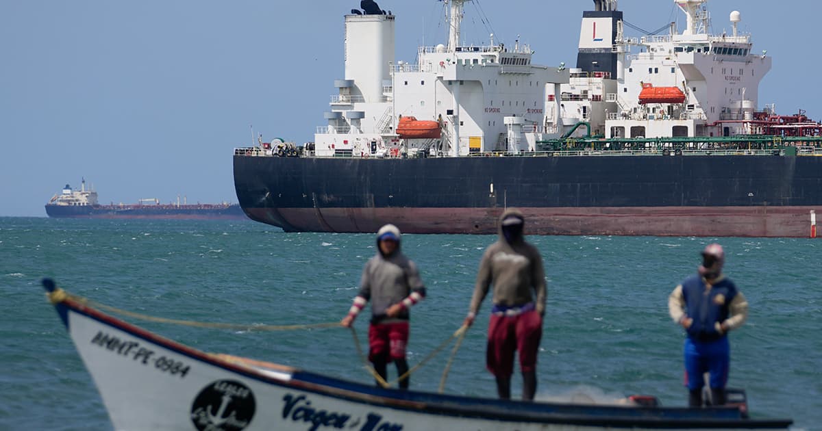 US Moves to Control Tanker Seized Off Venezuela's Coast - TT