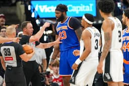 NBA rescinds Knicks big man Mitchell Robinson's controversial technical foul against Victor Wembanyama