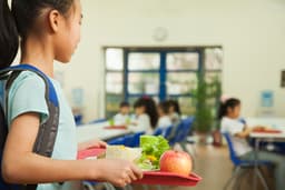 Millions of children stand to lose access to free school meals ...