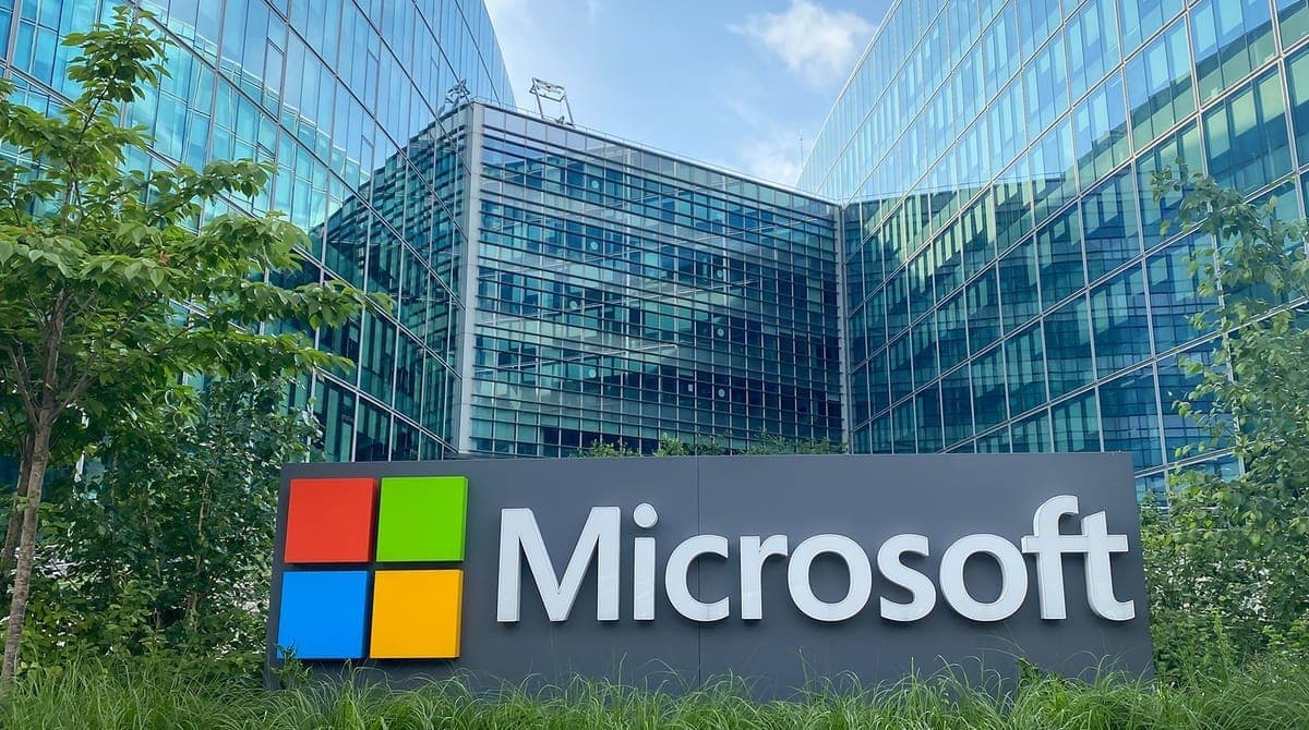 Chevron, Microsoft Push AI Expansion Into West Texas Energy Corridor