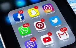 French Lawmakers Vote on Social Media Ban for Children