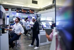 S&P 500 Heads Toward Worst Day in a Month as Oil Soars ...