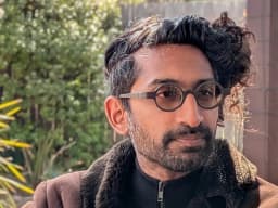 Former Google AI safety researcher sounds warning bell